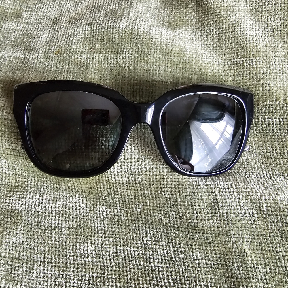 Maui Jim black tortoise sunglasses